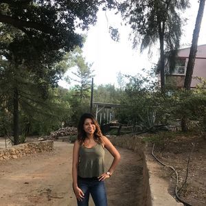 Meet your Posher, Daniela